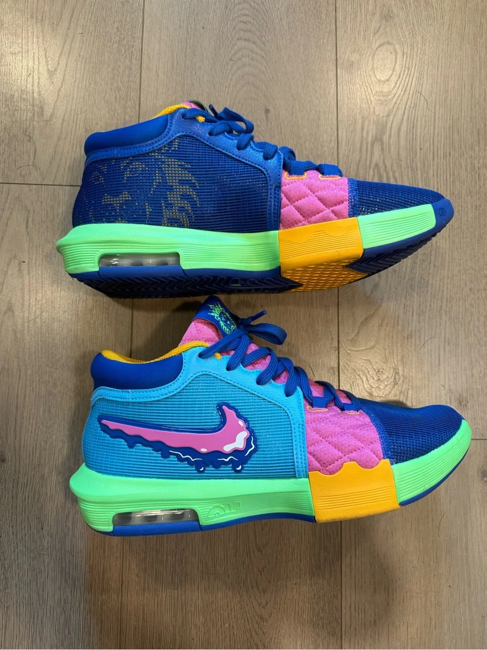Nike LeBron Witness 8